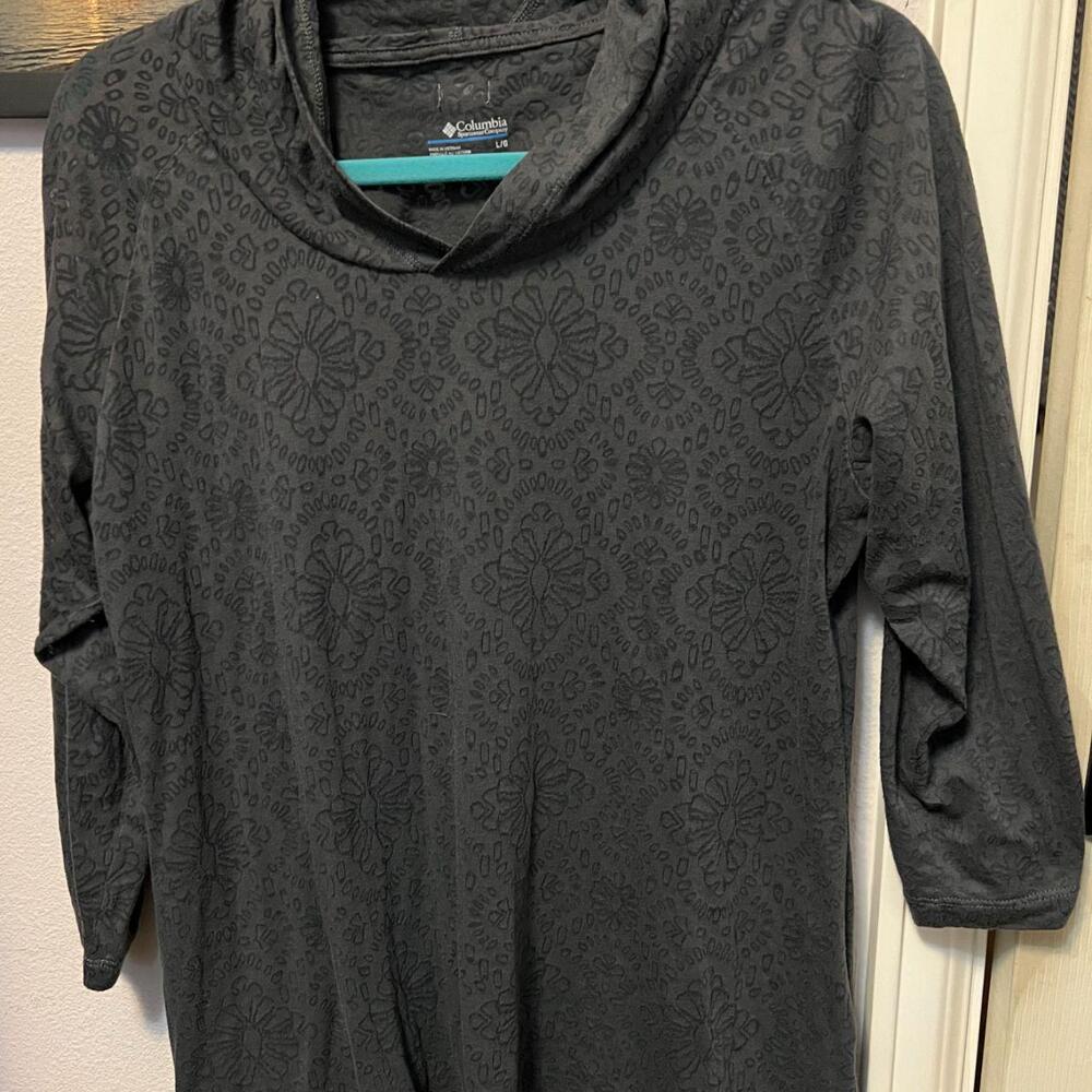 Columbia Women’s Charcoal Colored Floral Burnout Hoodie Top Long-Sleeve Pullover